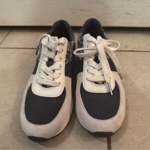 Michael Kors Women's Navy and White Sneakers